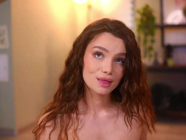 LenaLaurent's BongaCams show and profile