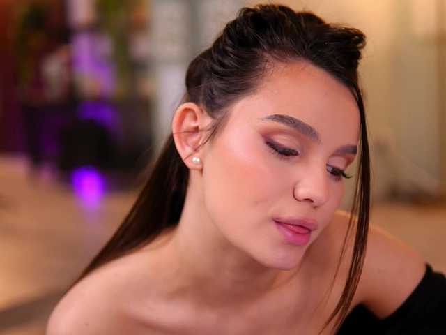 LenaLaurent's BongaCams show and profile