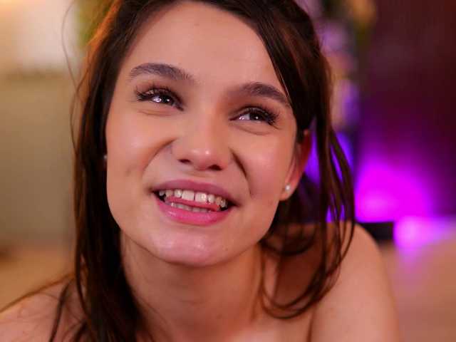 LenaLaurent's BongaCams show and profile