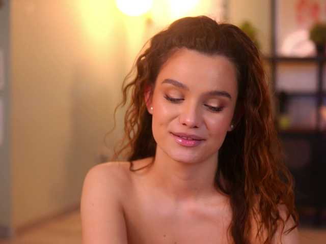 LenaLaurent's BongaCams show and profile