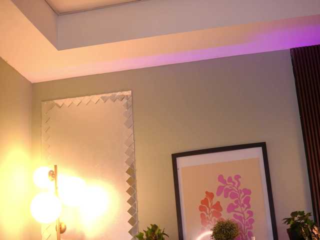 LenaLaurent's BongaCams show and profile