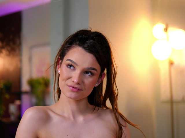  LenaLaurent chat room