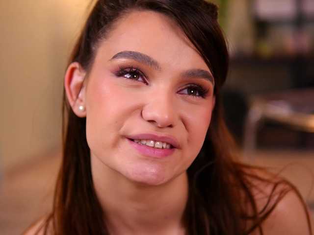 LenaLaurent's BongaCams show and profile