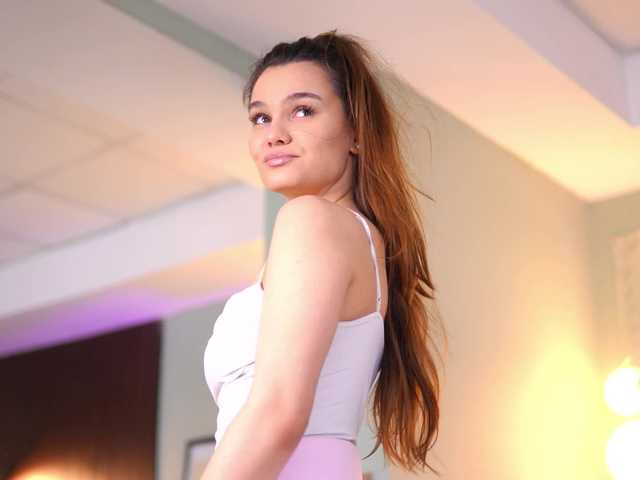 LenaLaurent's BongaCams show and profile