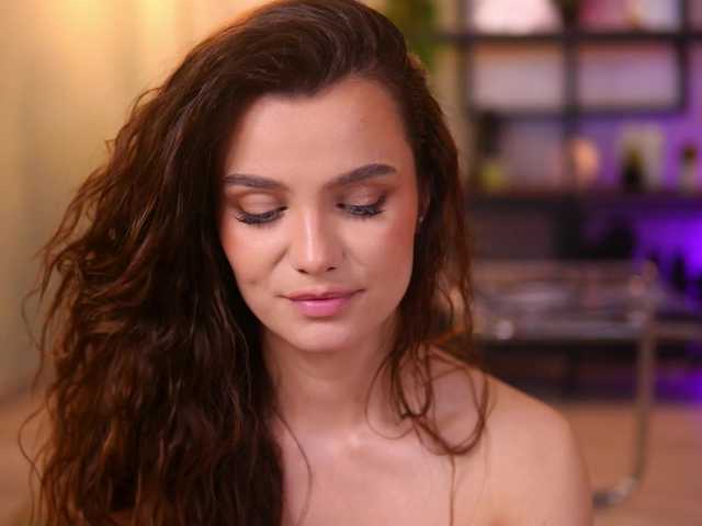 LenaLaurent's BongaCams show and profile