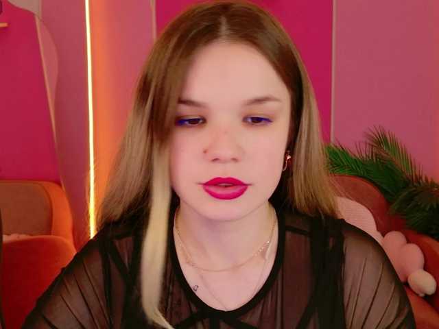 KellyHayden's BongaCams show and profile