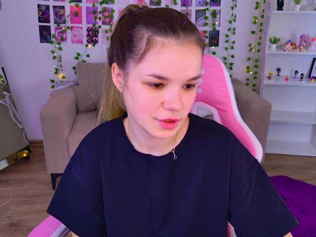 KellyHayden's BongaCams show and profile