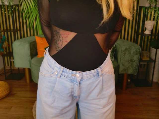 KellyHayden's BongaCams show and profile