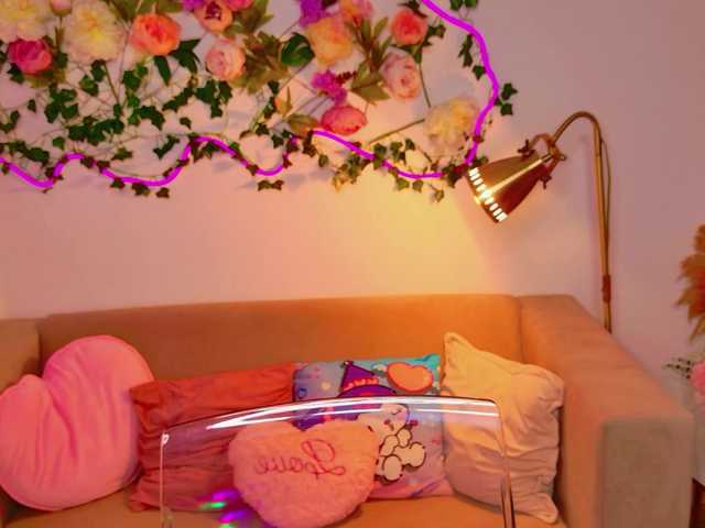 KellyHayden's BongaCams show and profile