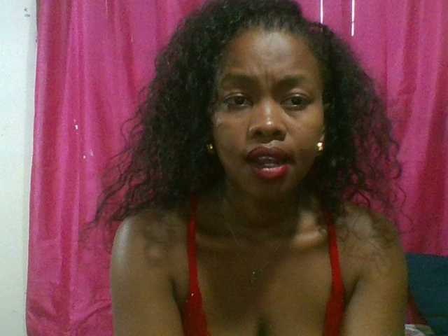 Miamina Live Cam on BongaCams