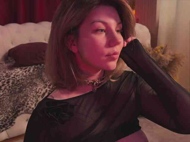 queen-of-tease webcam