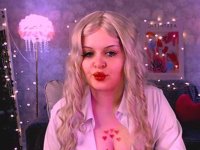 DaisyVale's BongaCams show and profile