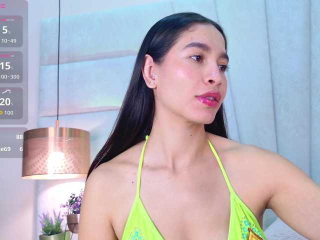 JuliaVega's BongaCams show and profile