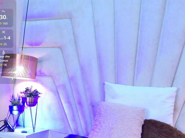 JuliaVega's BongaCams show and profile