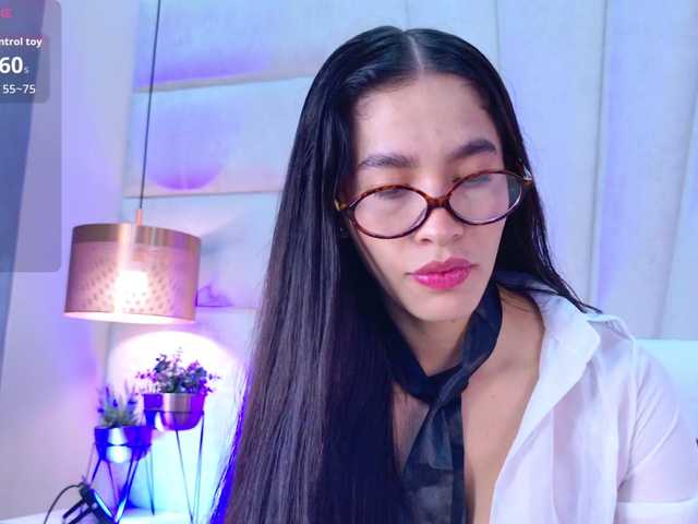 JuliaVega's BongaCams show and profile