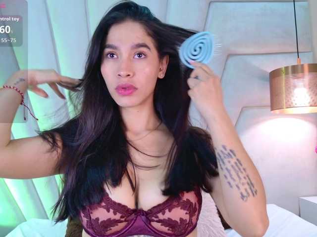 JuliaVega's BongaCams show and profile