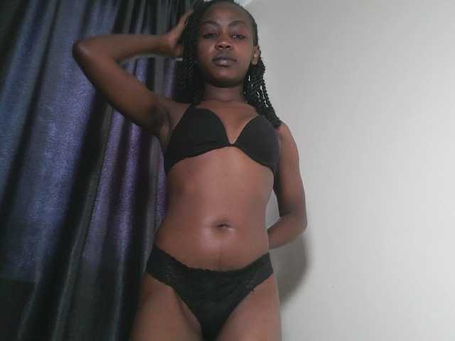 Prettyshanz1's BongaCams show and profile