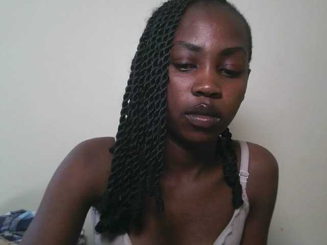 Prettyshanz1's BongaCams show and profile