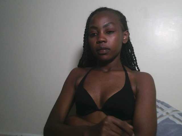 Prettyshanz1's BongaCams show and profile