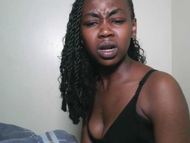 Prettyshanz1's BongaCams show and profile