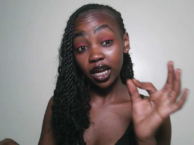 Prettyshanz1's BongaCams show and profile