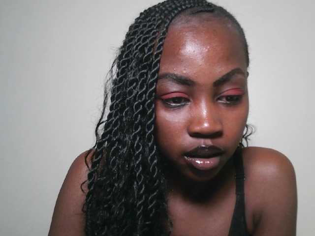 Prettyshanz1's BongaCams show and profile