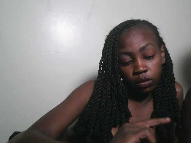 Prettyshanz1's BongaCams show and profile