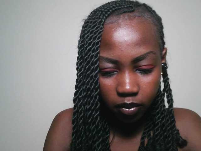 Prettyshanz1's BongaCams show and profile