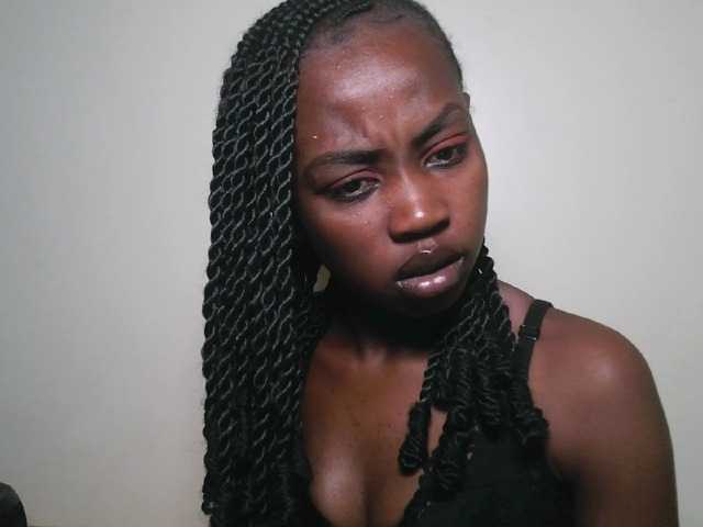 Prettyshanz1's BongaCams show and profile