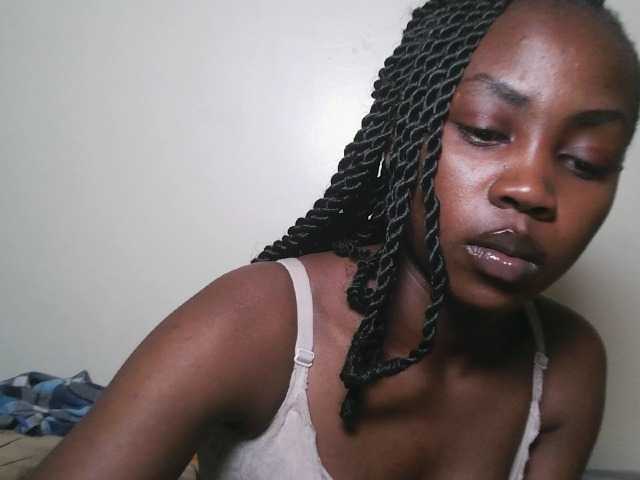 Prettyshanz1's BongaCams show and profile