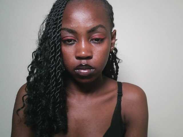 Prettyshanz1's BongaCams show and profile