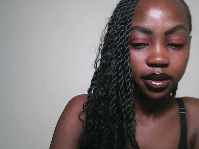 Prettyshanz1's BongaCams show and profile