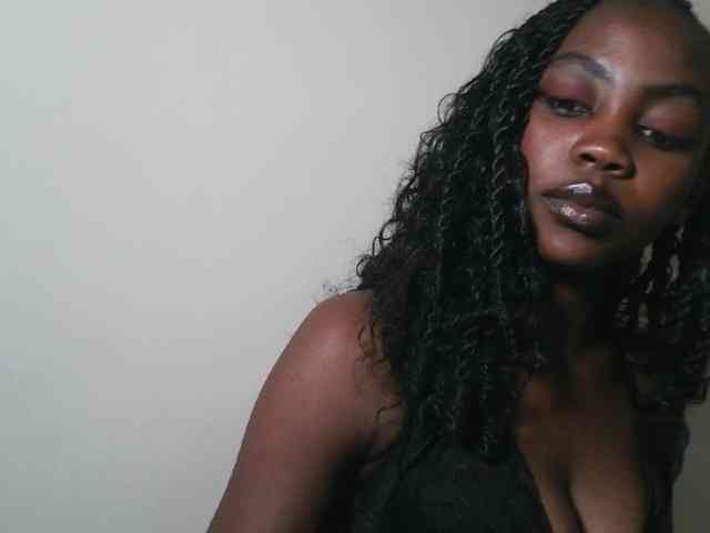 Prettyshanz1 webcam
