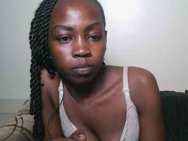 Prettyshanz1 Live Webcam on BongaCams