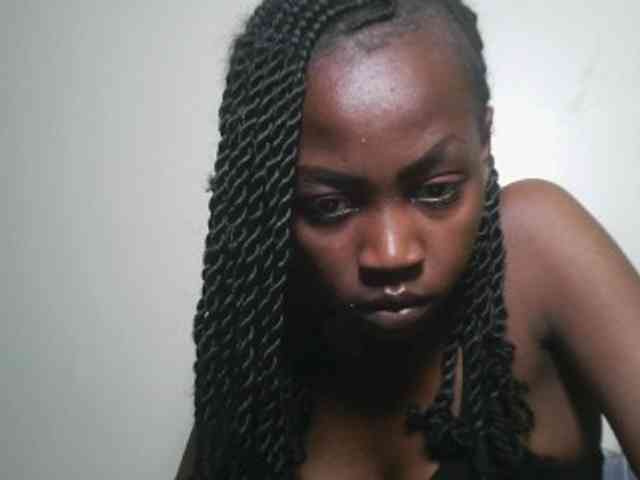 Prettyshanz1 webcam