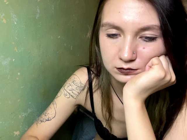 DelindaHeitner's BongaCams show and profile