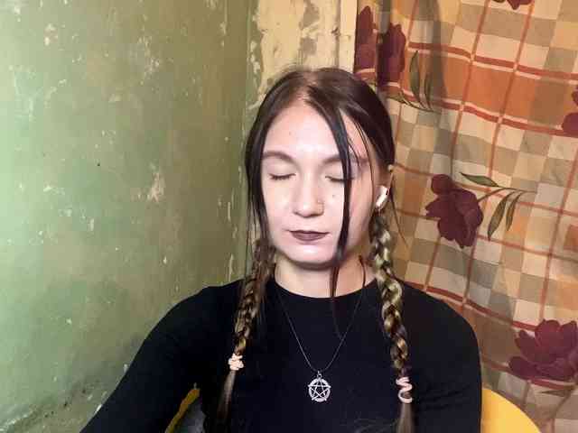 DelindaHeitner webcam