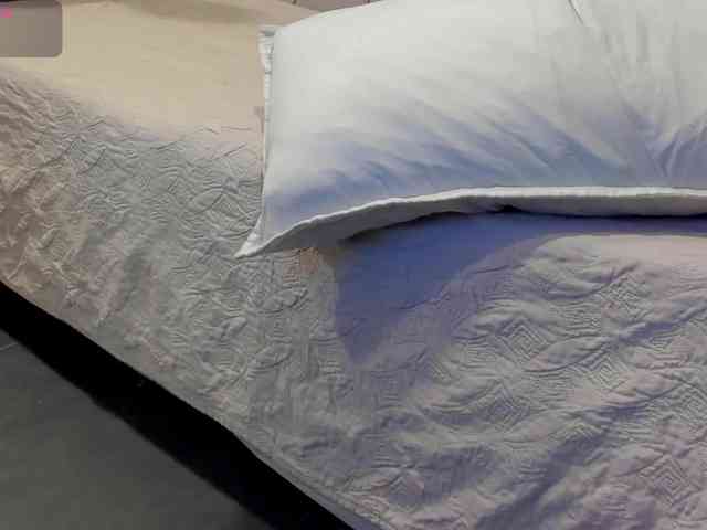 Hazelrosse Live Webcam on BongaCams