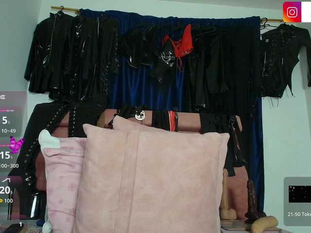 shengyiblue's BongaCams show and profile