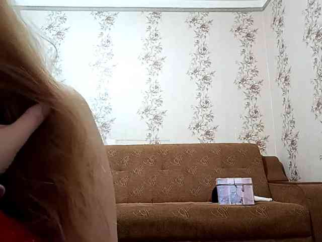 EmileeBlossom webcam