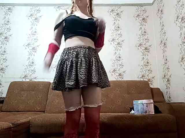 EmileeBlossom webcam