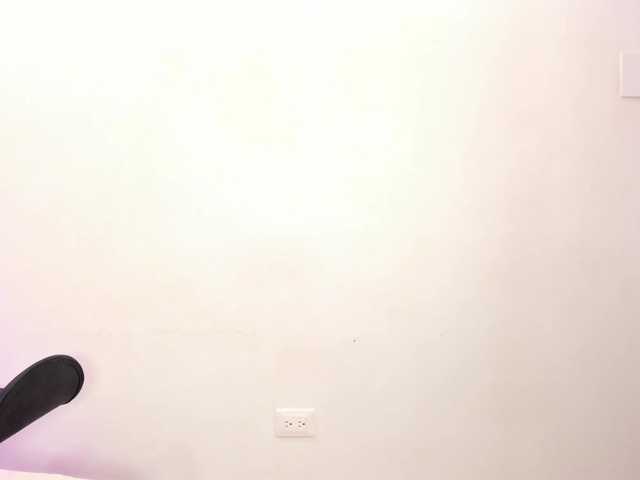 KikiiSweet's BongaCams show and profile