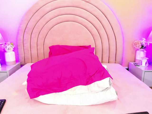 KikiiSweet's BongaCams show and profile