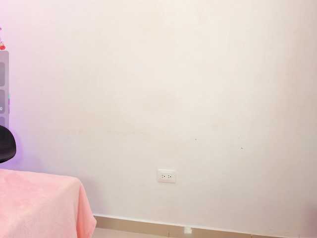 KikiiSweet's BongaCams show and profile