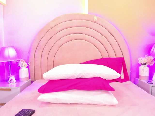 KikiiSweet's BongaCams show and profile