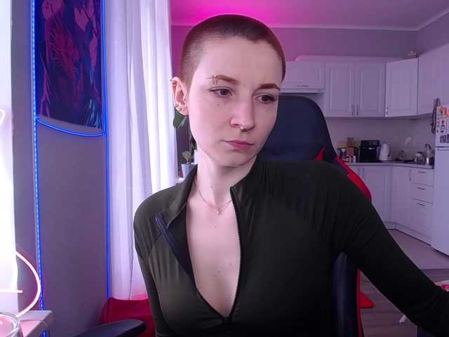 HopeFoxter's BongaCams show and profile