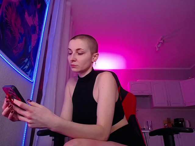 HopeFoxter's BongaCams show and profile