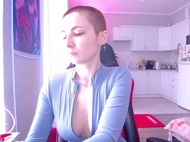 HopeFoxter's BongaCams show and profile