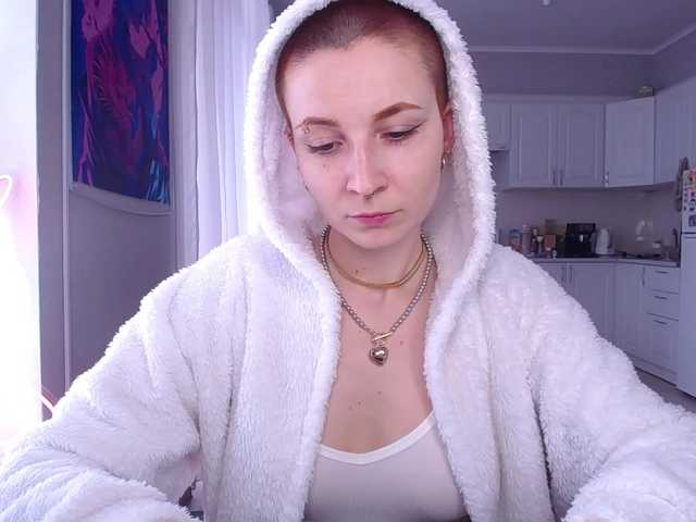 HopeFoxter's BongaCams show and profile