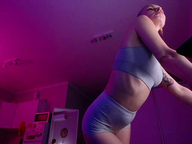 HopeFoxter's BongaCams show and profile